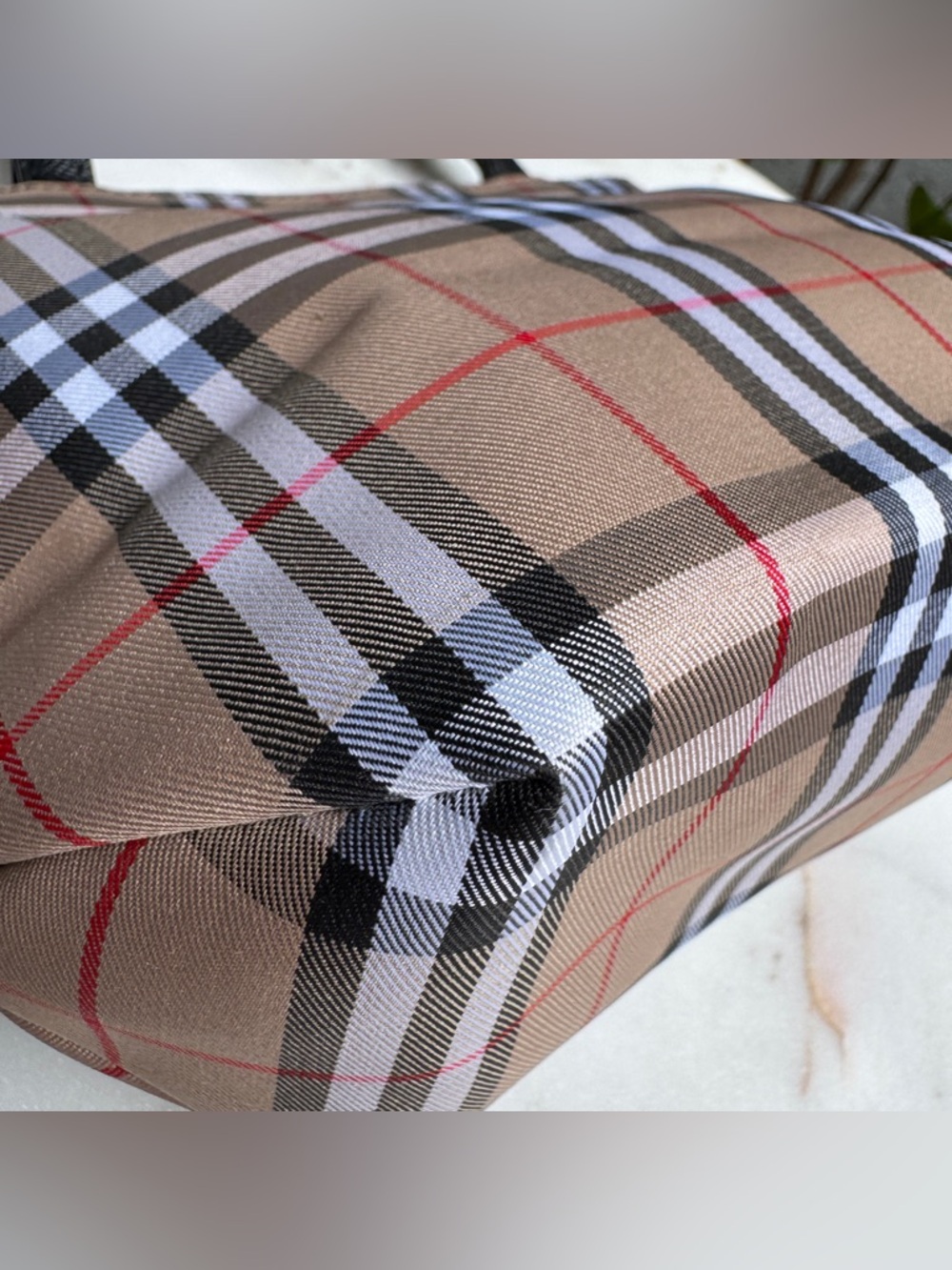 Burberry London Nova Check Handbag - Picture 14 of 15